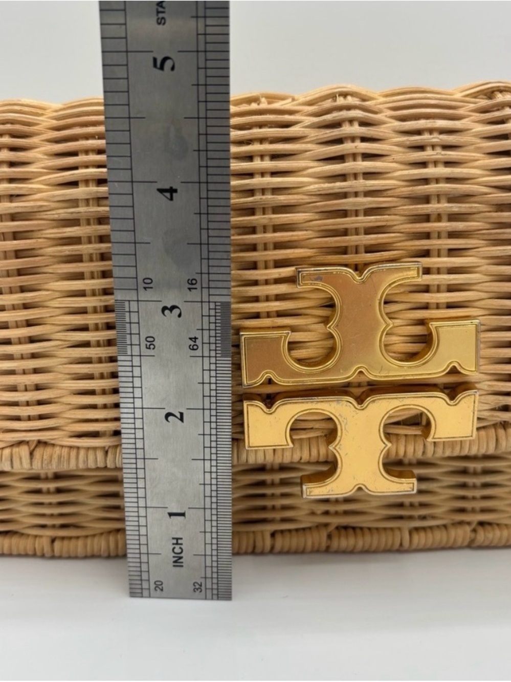 Tory Burch Woven Rattan Clutch with Gold Logo - Picture 7 of 9